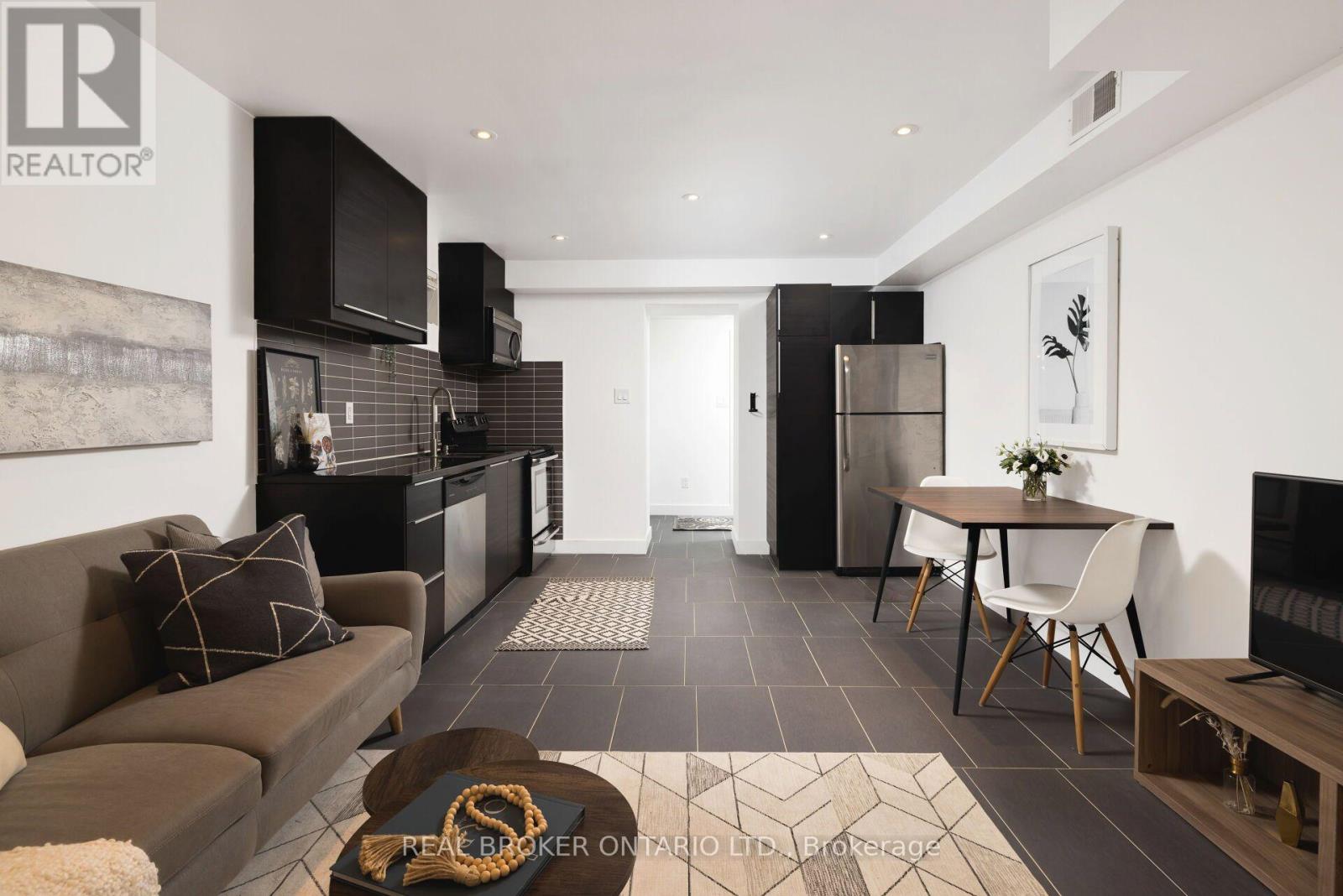 Lower - 135 Prescott Avenue, Toronto, Ontario  M6N 3G9 - Photo 4 - W13591682