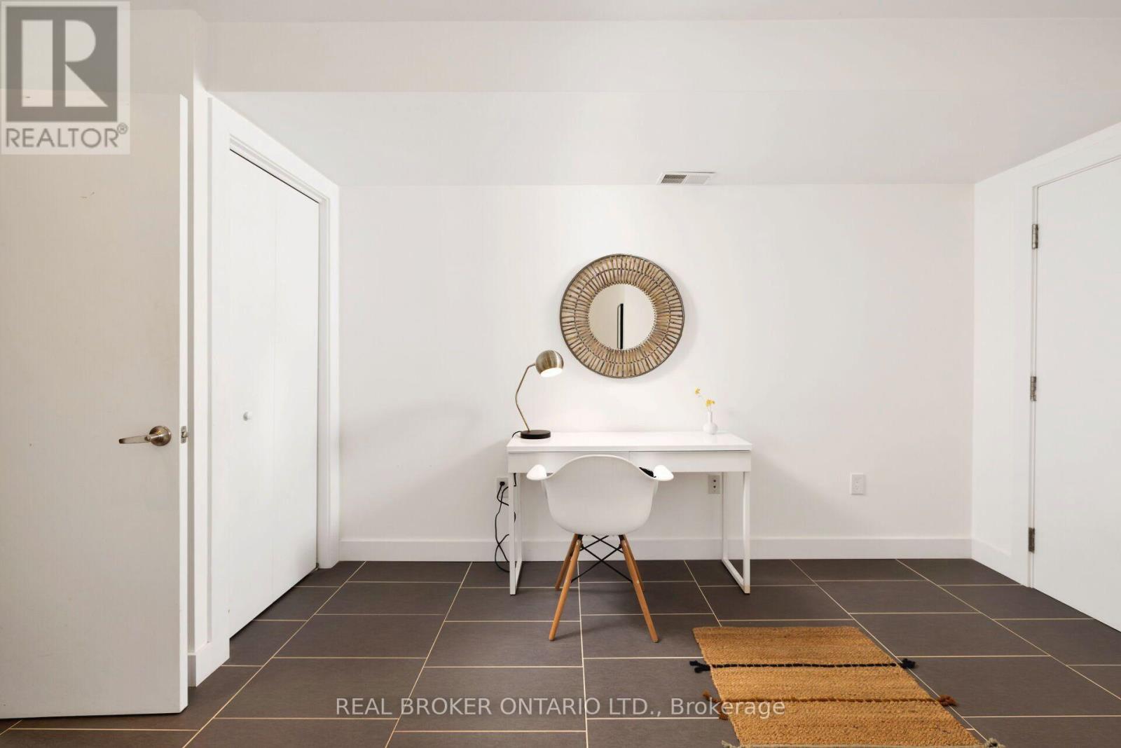 Lower - 135 Prescott Avenue, Toronto, Ontario  M6N 3G9 - Photo 9 - W13591682