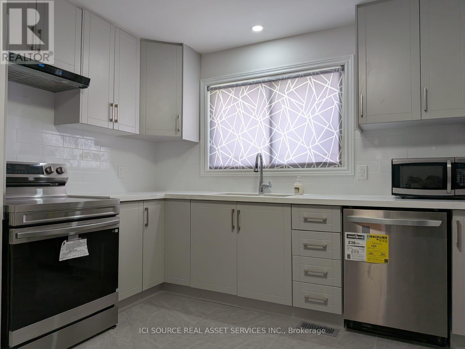 A - Upper - 21 Parkdale Drive, Belleville, Ontario  K8P 2P3 - Photo 1 - X13591668