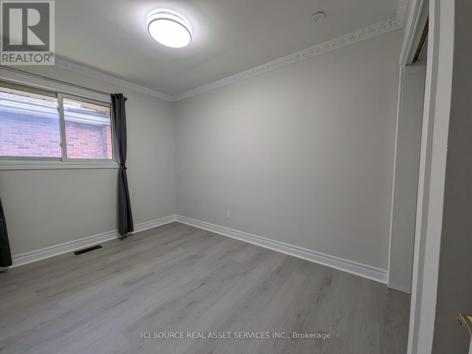 A - Upper - 21 Parkdale Drive, Belleville, Ontario  K8P 2P3 - Photo 10 - X13591668
