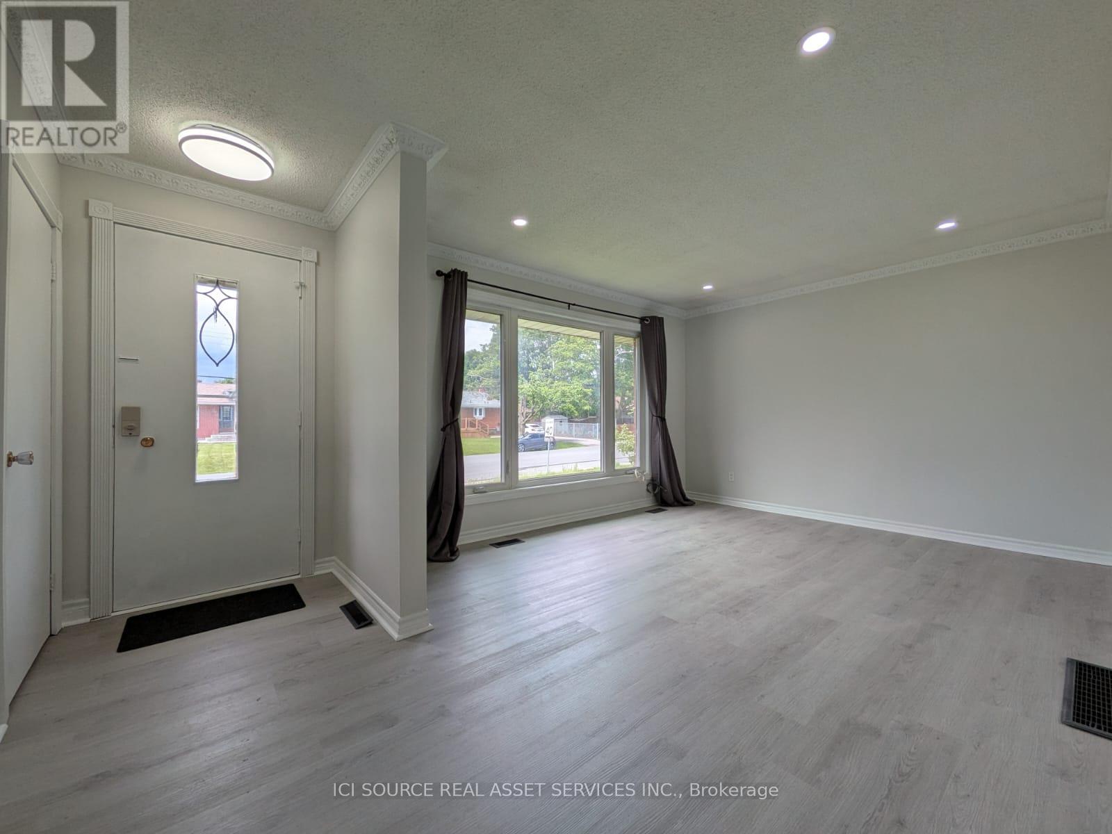 A - Upper - 21 Parkdale Drive, Belleville, Ontario  K8P 2P3 - Photo 4 - X13591668