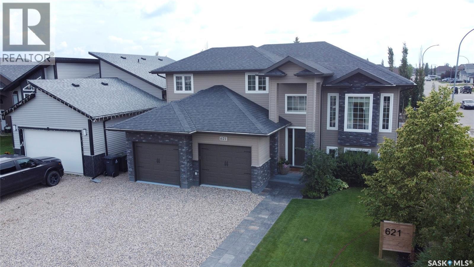 621 Braun Lane, Warman, Saskatchewan  S0K 4S2 - Photo 2 - SK043334