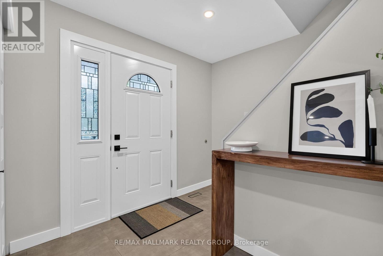 4 Claret Court, Ottawa, Ontario  K1V 9C4 - Photo 5 - X13591692