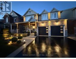 192 ROBIRWIN STREET, Whitchurch-Stouffville, Ontario