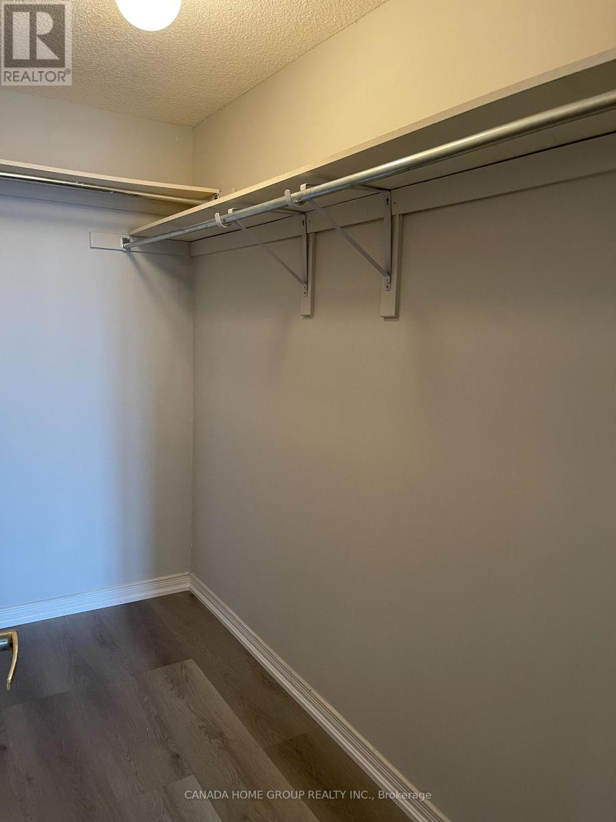 43 - 435 Hensall Circle, Mississauga, Ontario  L5A 4P1 - Photo 11 - W13591730