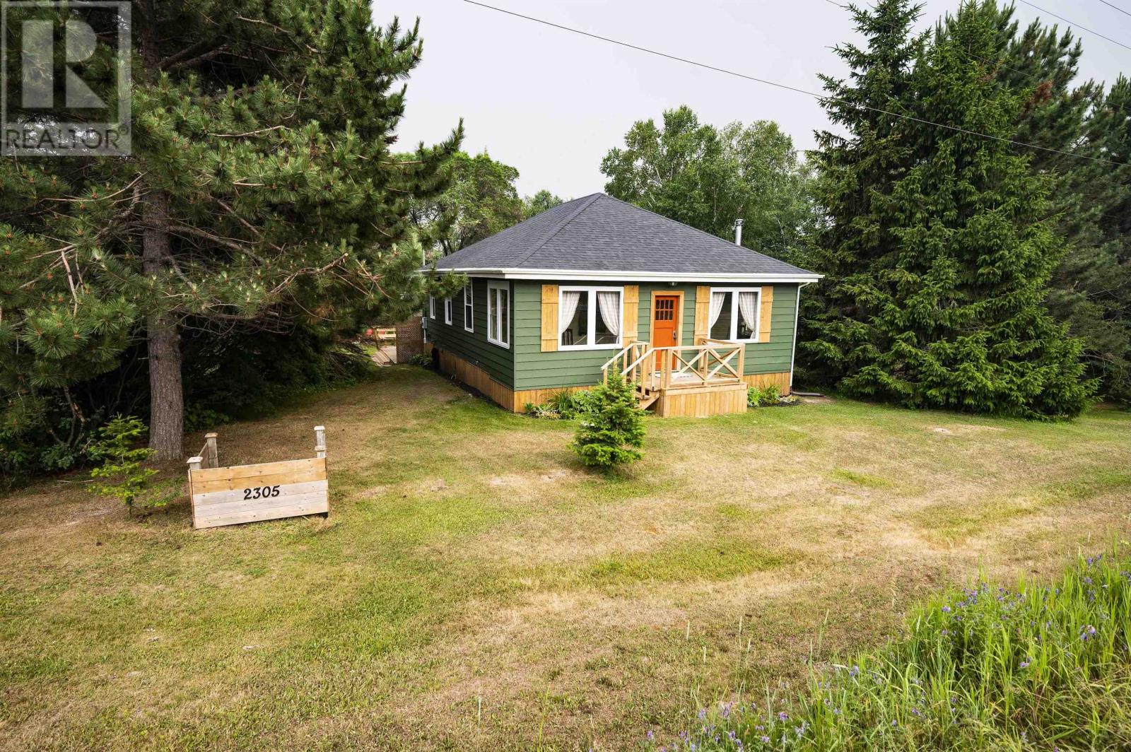2305 Lakeshore Drive, Shuniah, Ontario