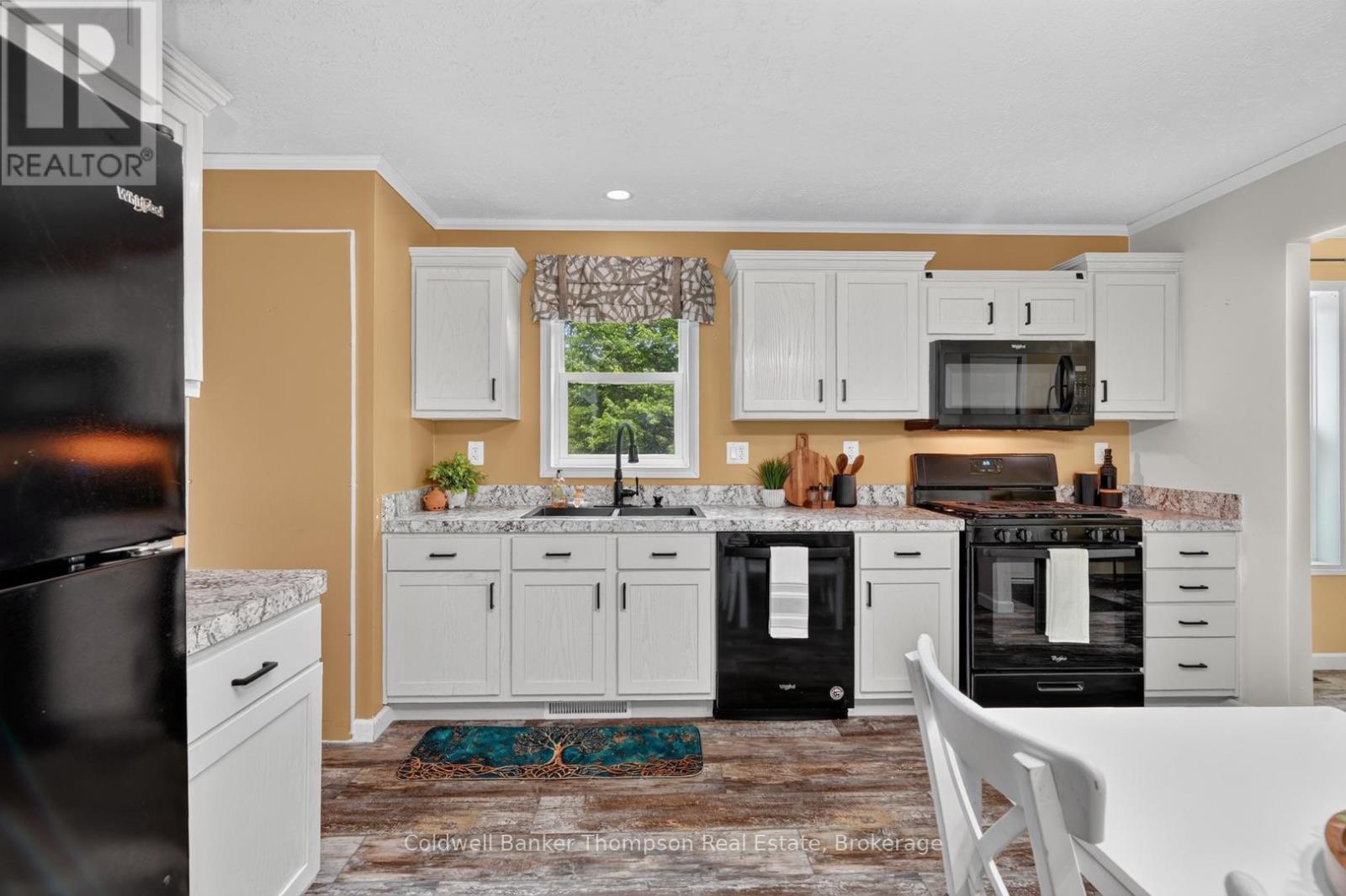 23 Golf Lane, Strong, Ontario P0A 1Z0 - Photo 9 - X13591806