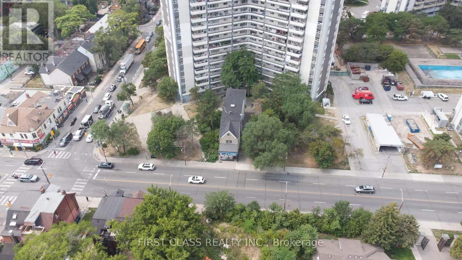 600 PARLIAMENT STREET, Toronto, Ontario