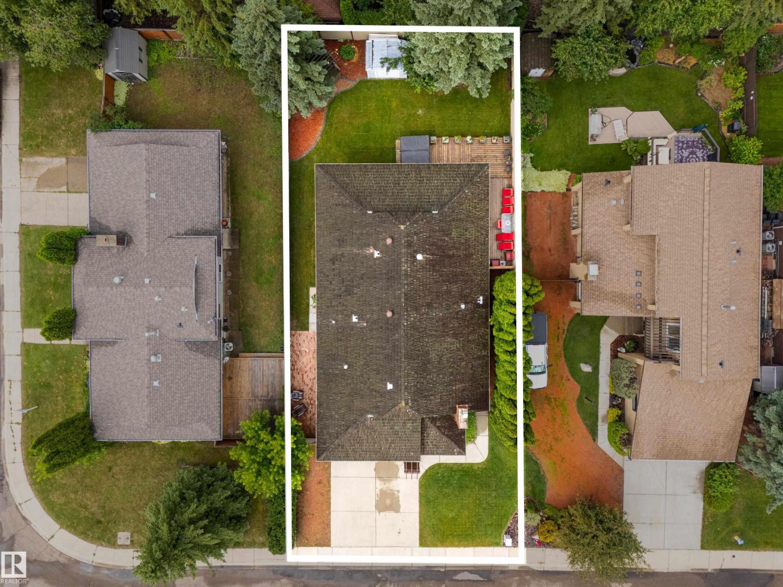 2408 115 St NW, Edmonton, Alberta  T6J 3S1 - Photo 2 - E4500065