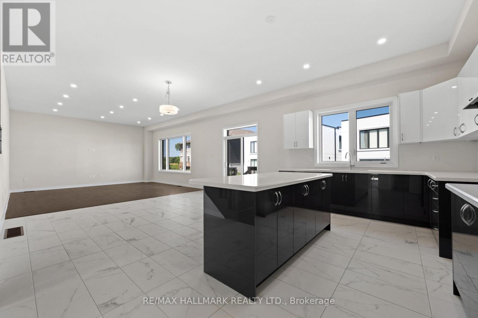 3769 Sunbank Crescent, Severn (West Shore), Ontario  L3V 8N2 - Photo 6 - S13591770