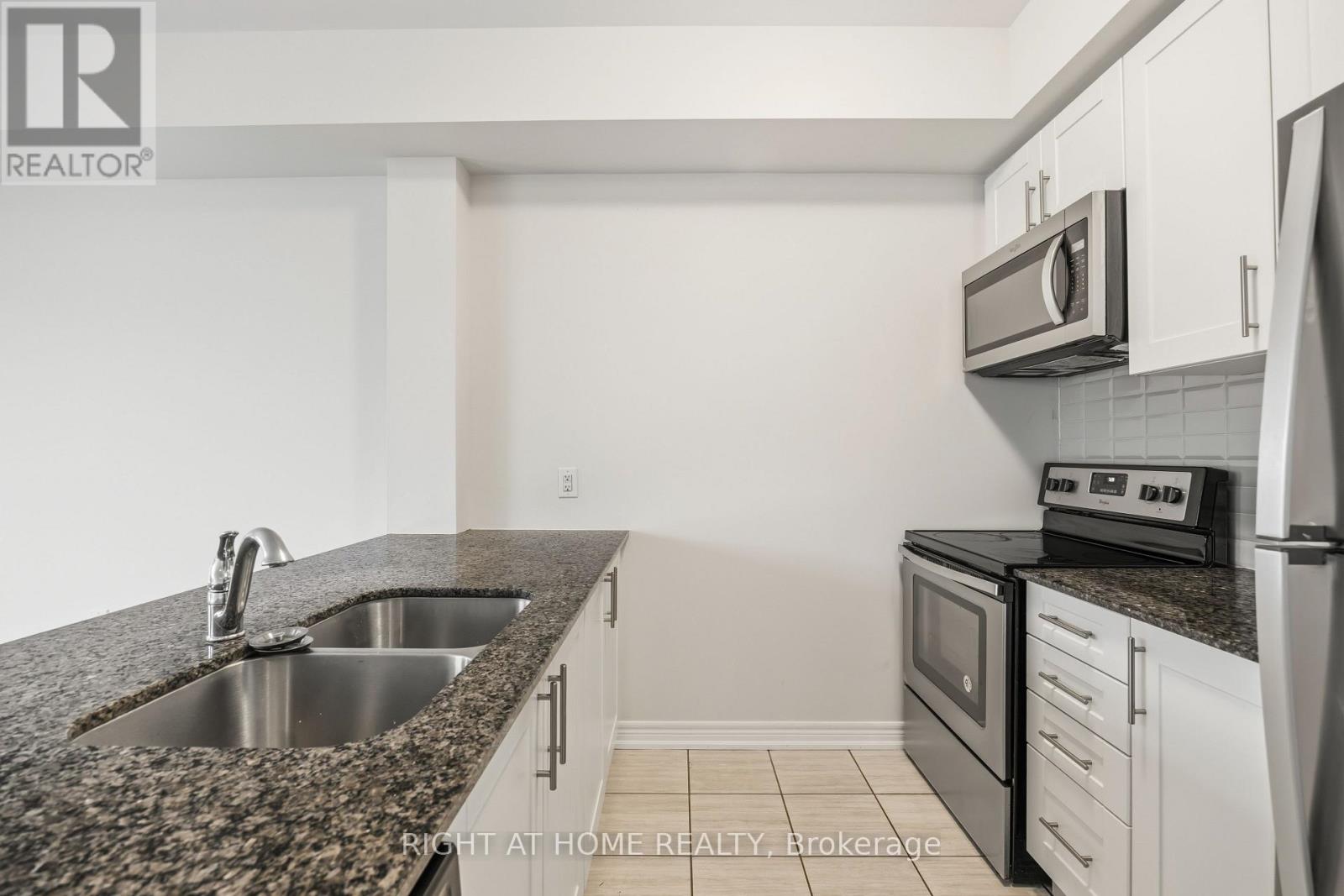308 - 2393 Bronte Road, Oakville, Ontario  L6M 1P5 - Photo 15 - W13591750