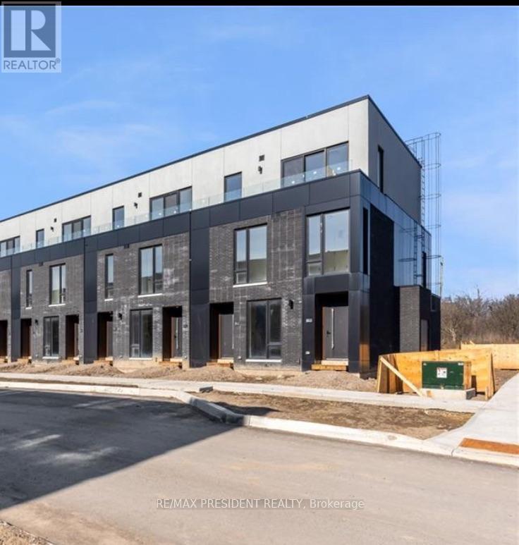 141 Everett Common, St. Catharines, Ontario  L2P 0G7 - Photo 1 - X13591788