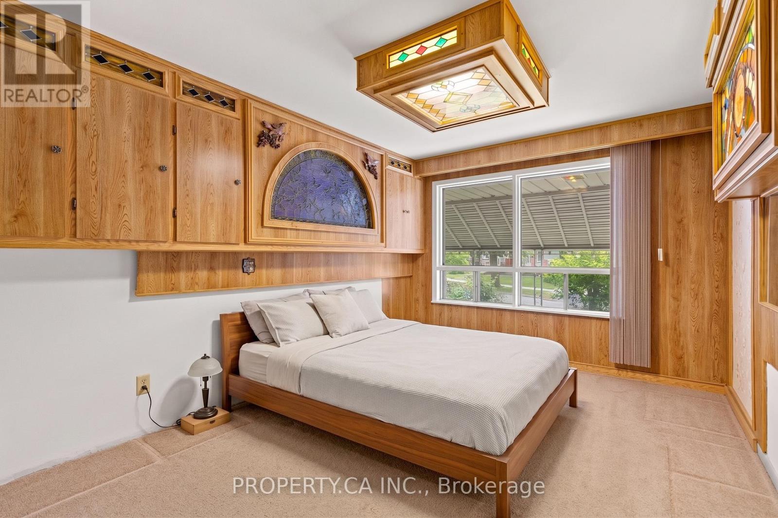 77 Troutbrooke Drive, Toronto, Ontario  M3M 1S6 - Photo 19 - W13538318