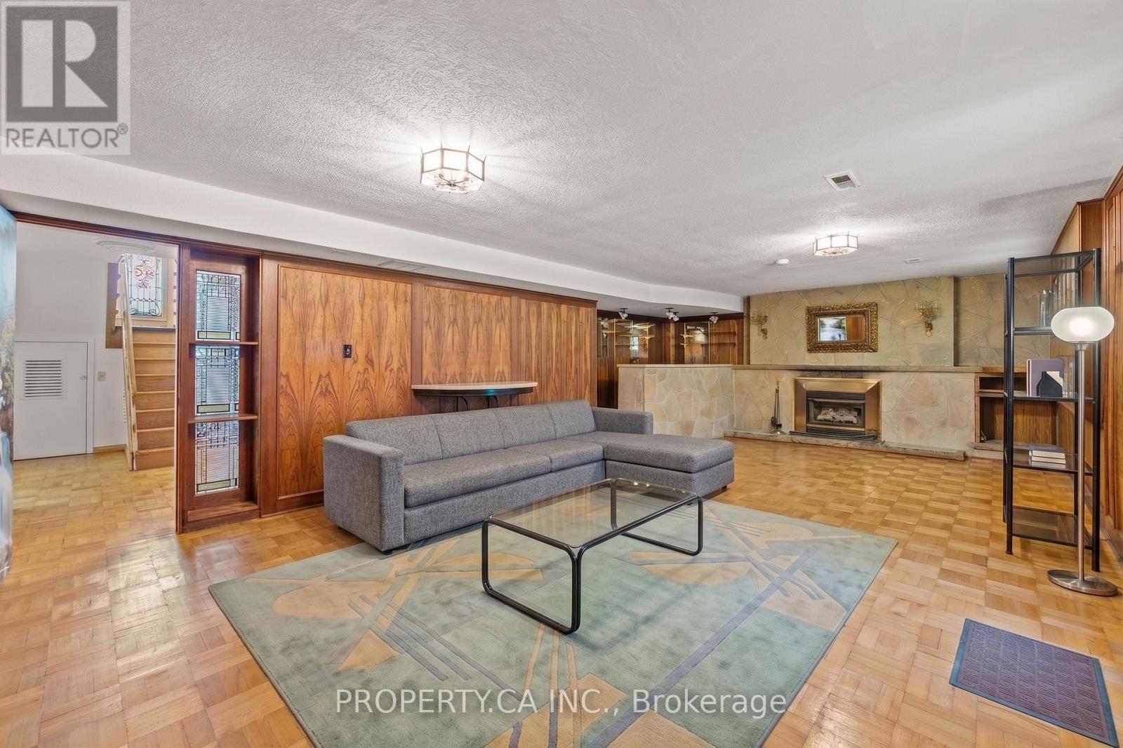 77 Troutbrooke Drive, Toronto, Ontario  M3M 1S6 - Photo 29 - W13538318