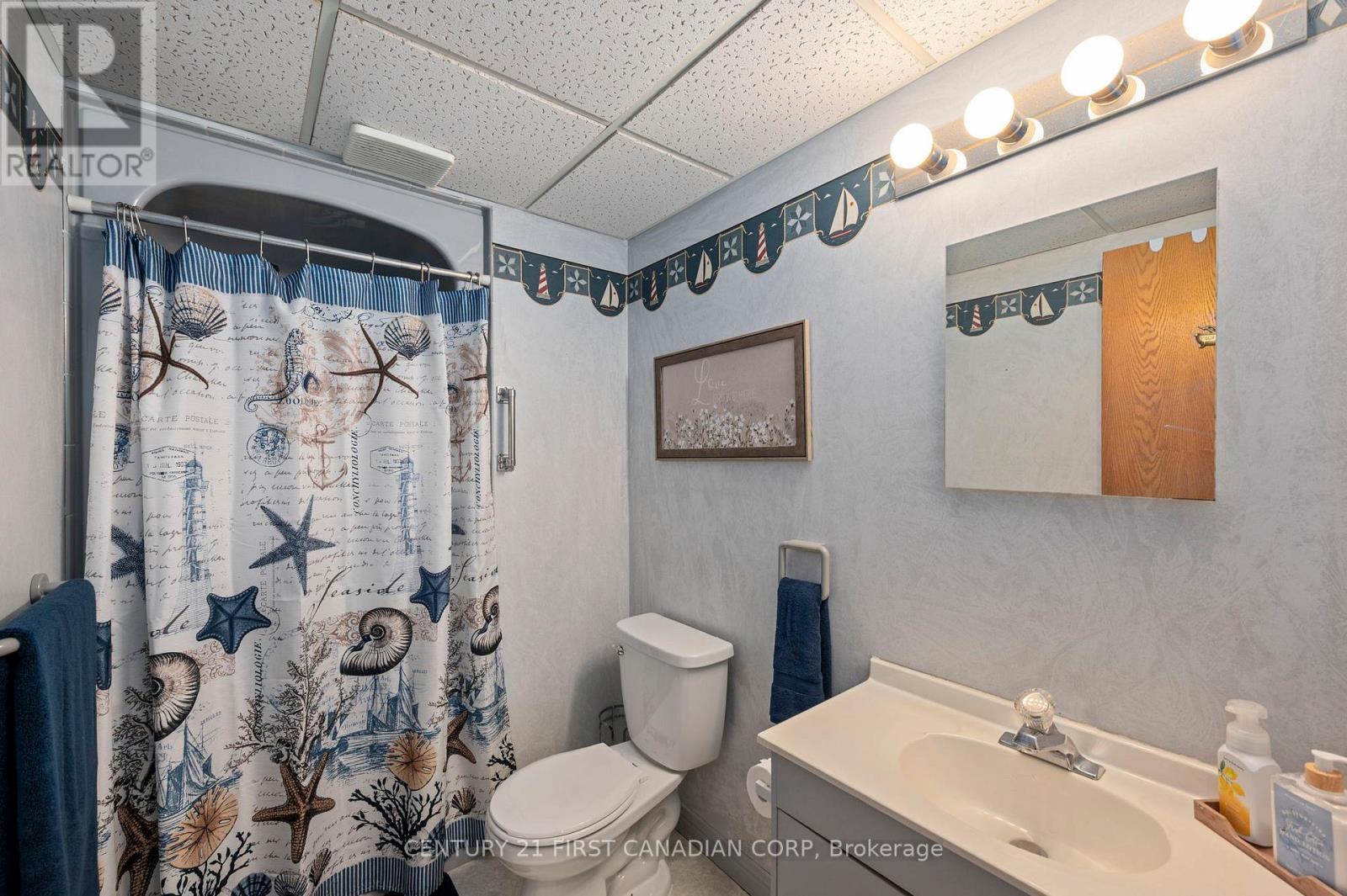 11 Water Street, Lambton Shores, Ontario  N0N 1J0 - Photo 16 - X13591948