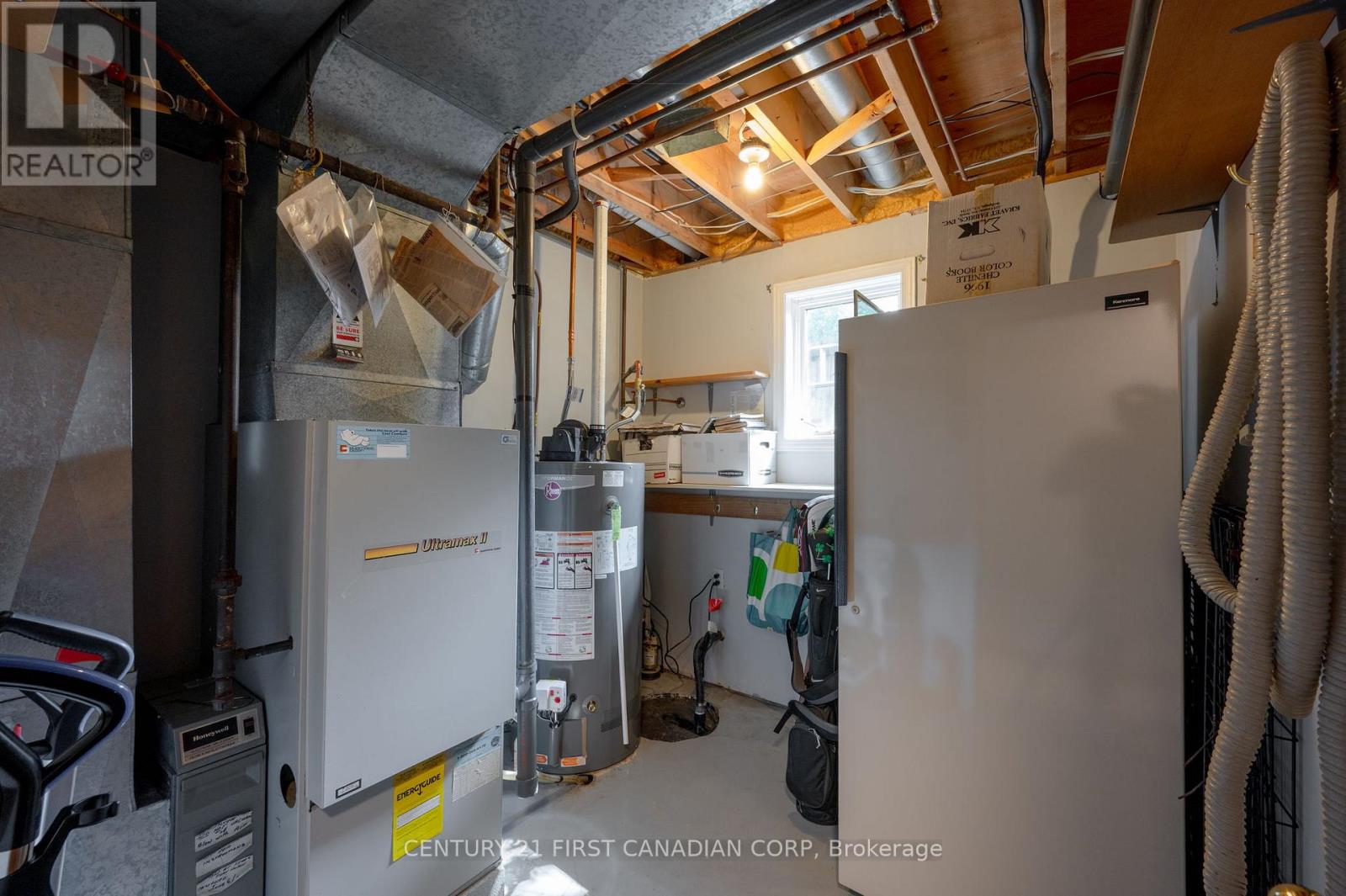 11 Water Street, Lambton Shores, Ontario  N0N 1J0 - Photo 26 - X13591948