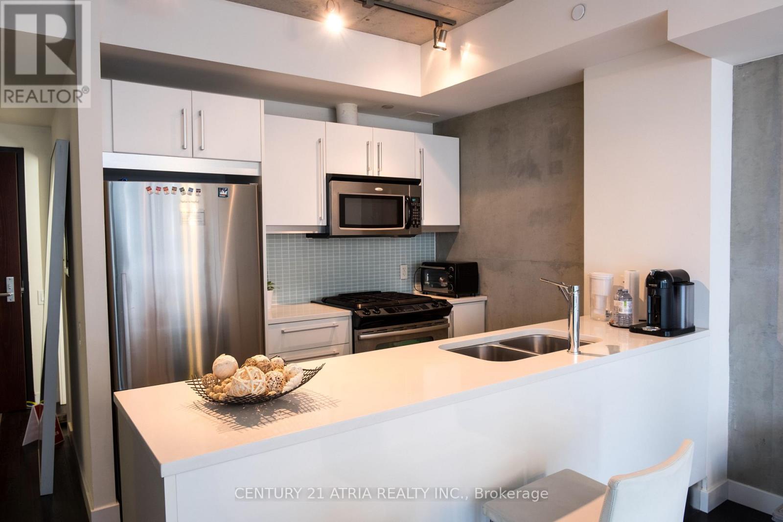 706 - 25 OXLEY STREET, Toronto, Ontario