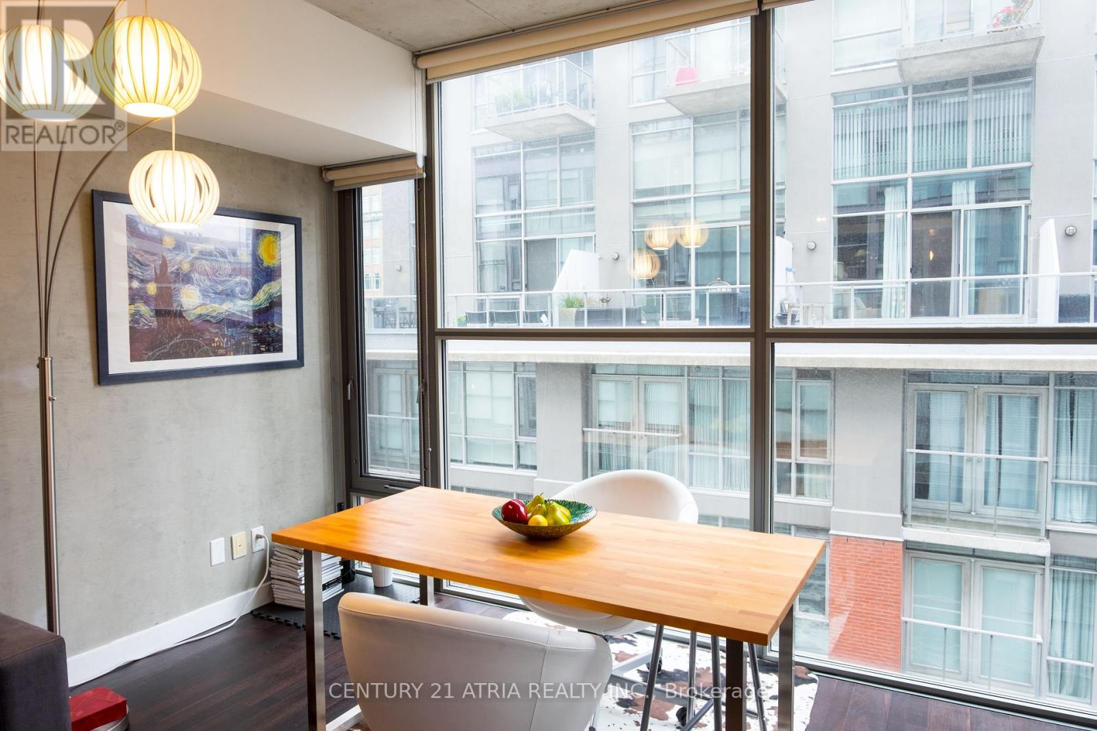 706 - 25 Oxley Street, Toronto, Ontario  M5V 2J5 - Photo 2 - C13591874