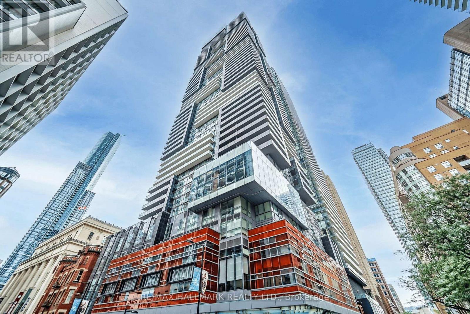 5808 - 7 GRENVILLE STREET, Toronto, Ontario