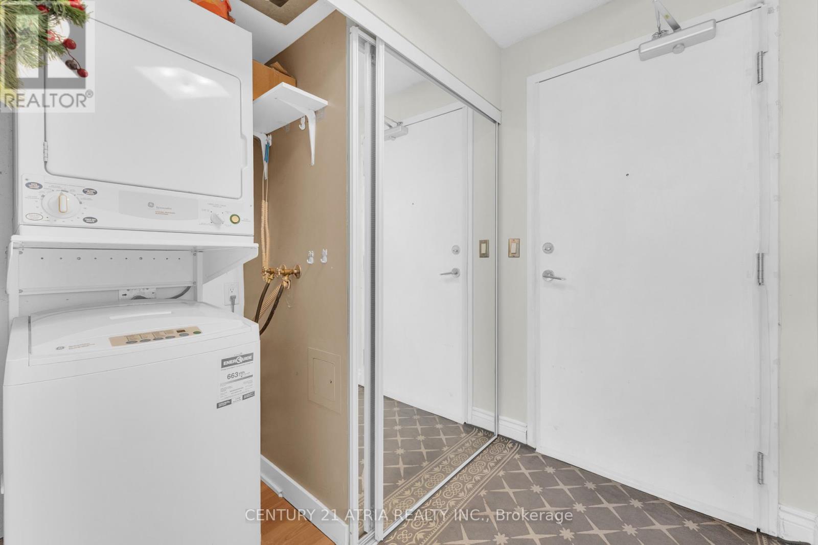 3112 - 38 Lee Centre Drive, Toronto, Ontario  M1H 3J7 - Photo 3 - E13591884
