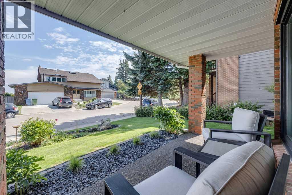 23 Woodgrove Crescent SW, Calgary, Alberta  t2w 3y9 - Photo 33 - A2328920