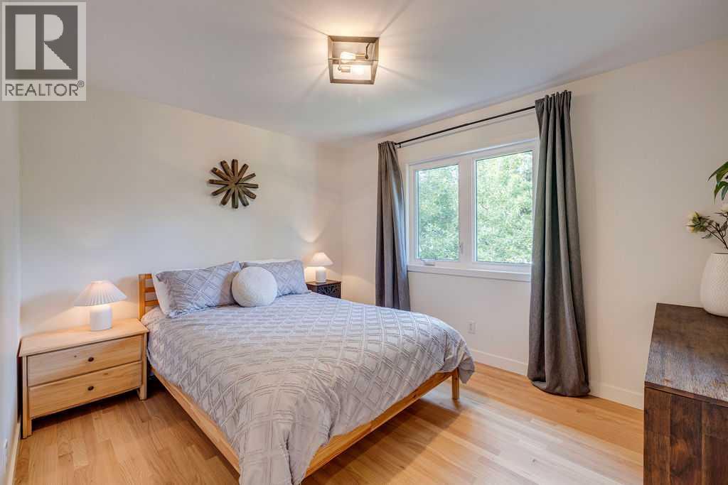 23 Woodgrove Crescent SW, Calgary, Alberta  t2w 3y9 - Photo 26 - A2328920