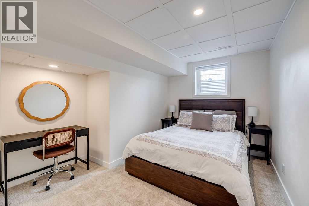 23 Woodgrove Crescent SW, Calgary, Alberta  t2w 3y9 - Photo 30 - A2328920