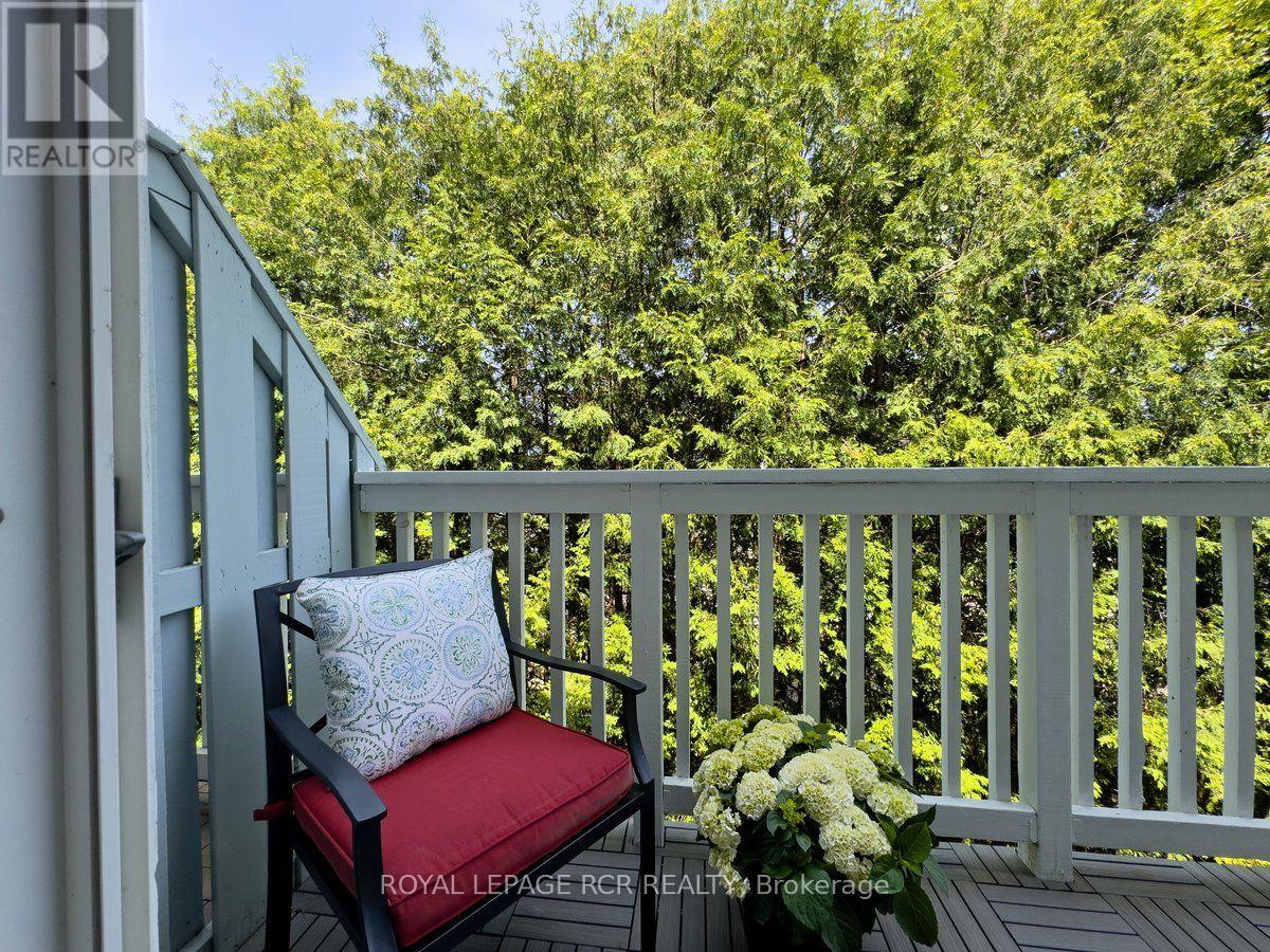 1065 On Bogart Circle, Newmarket, Ontario  L3Y 8T4 - Photo 12 - N13591946