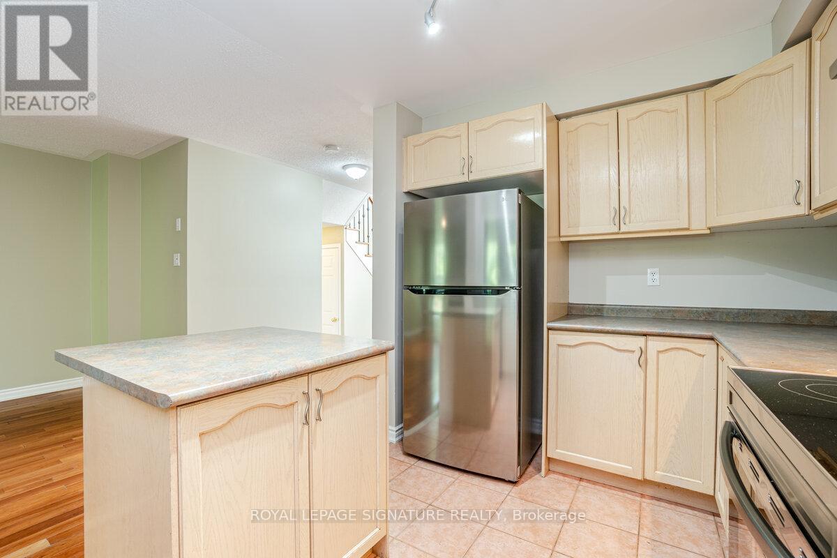 5135 Falconcrest Drive, Burlington, Ontario  L7L 6K4 - Photo 14 - W13591980
