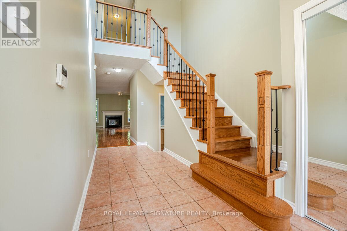5135 Falconcrest Drive, Burlington, Ontario  L7L 6K4 - Photo 18 - W13591980