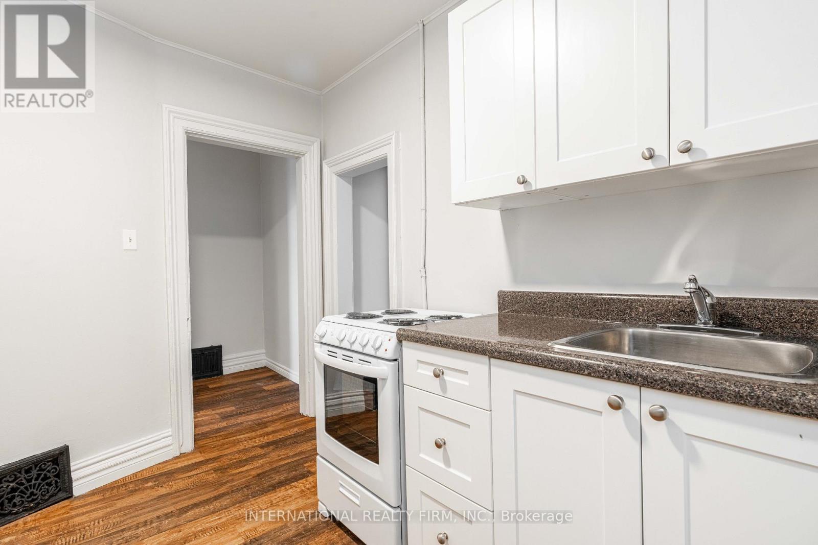 3 - 221 Hamilton Road, London East, Ontario  N5Z 1P9 - Photo 1 - X13591956