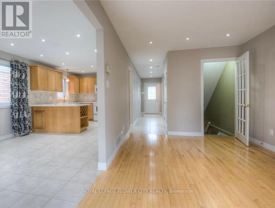 308 Pineland Place, Waterloo, Ontario  N2T 2S7 - Photo 4 - X13591984