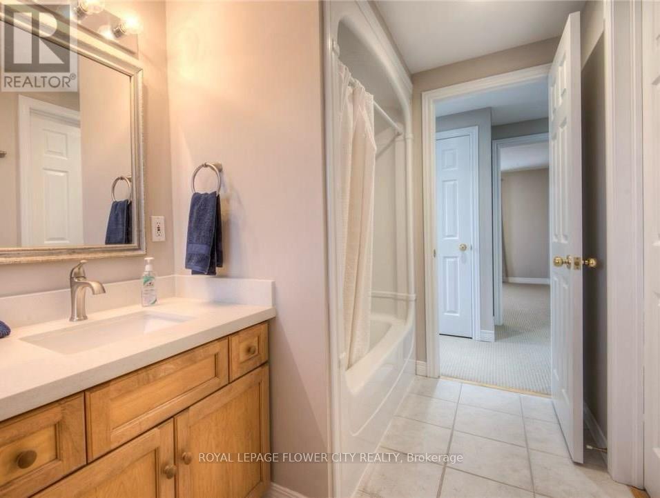 308 Pineland Place, Waterloo, Ontario  N2T 2S7 - Photo 9 - X13591984