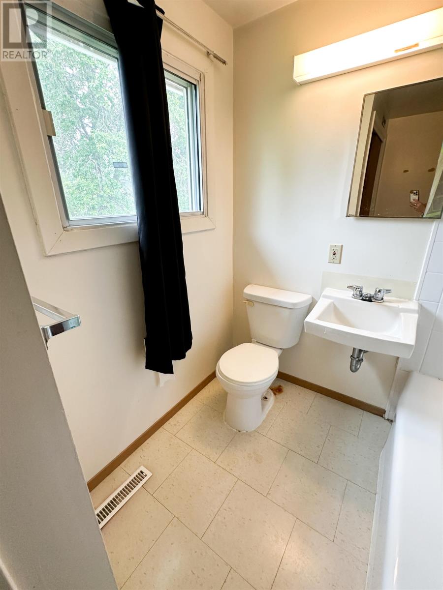 47/49 Pine St, Ear Falls, Ontario P0V 1T0 - Photo 17 - TB2602040