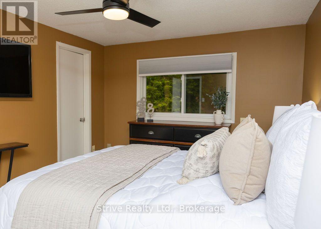 54 Deverill Crescent, Ajax (Central West), Ontario  L1T 1S7 - Photo 23 - E13592332