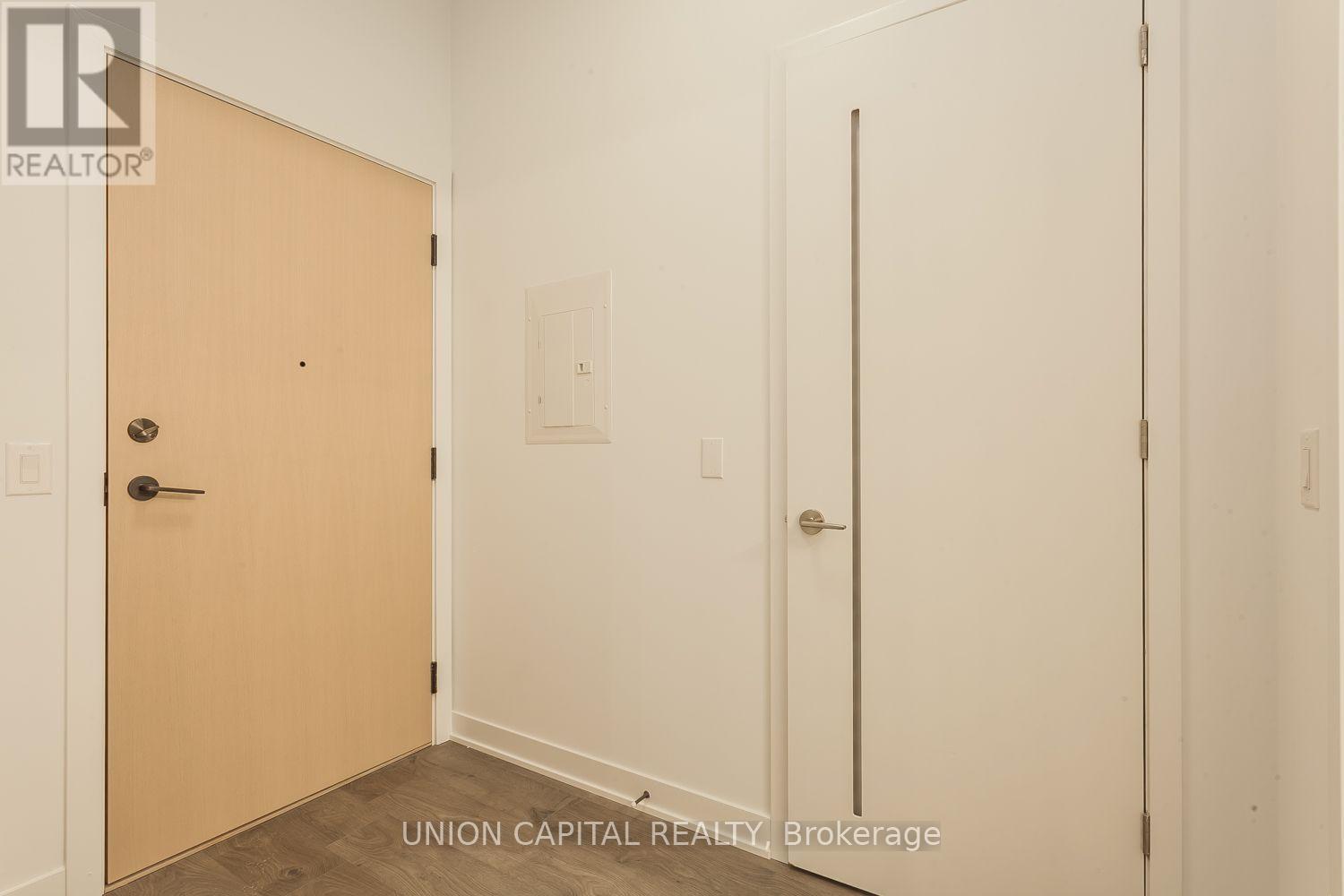 305 - 10 Oak Street, Toronto, Ontario  M5A 0Z1 - Photo 2 - C13592166