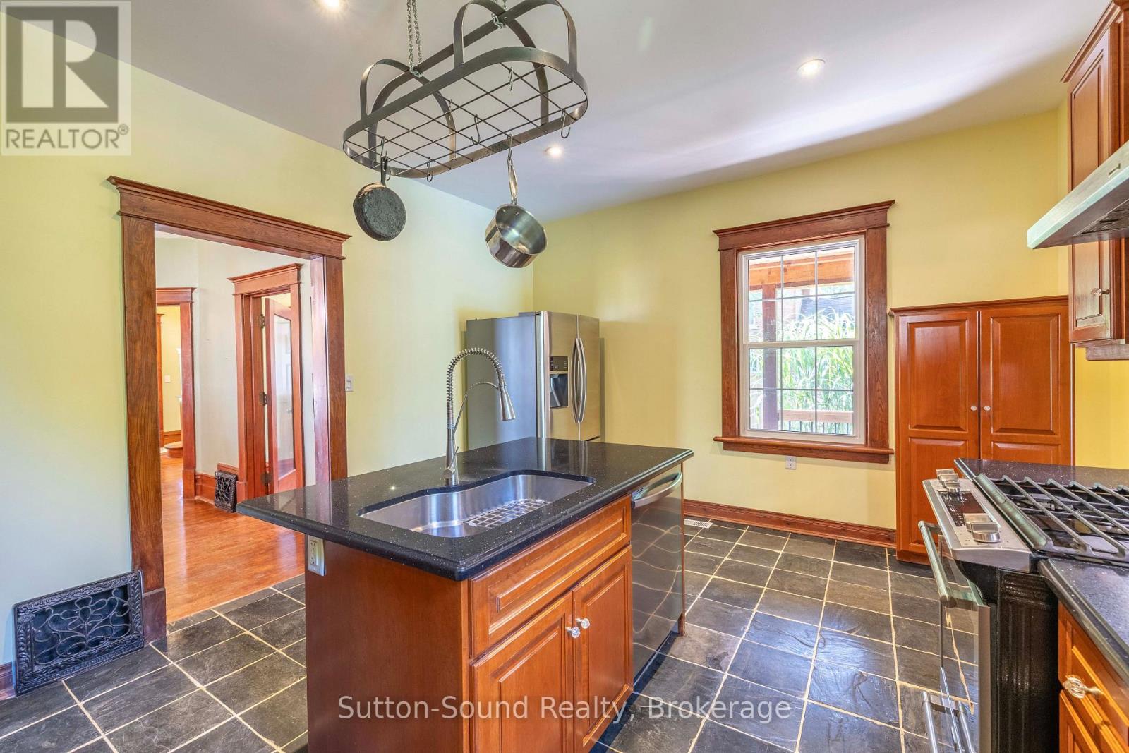 296 Garafraxa Street, Chatsworth, Ontario  N0H 1G0 - Photo 12 - X13592352