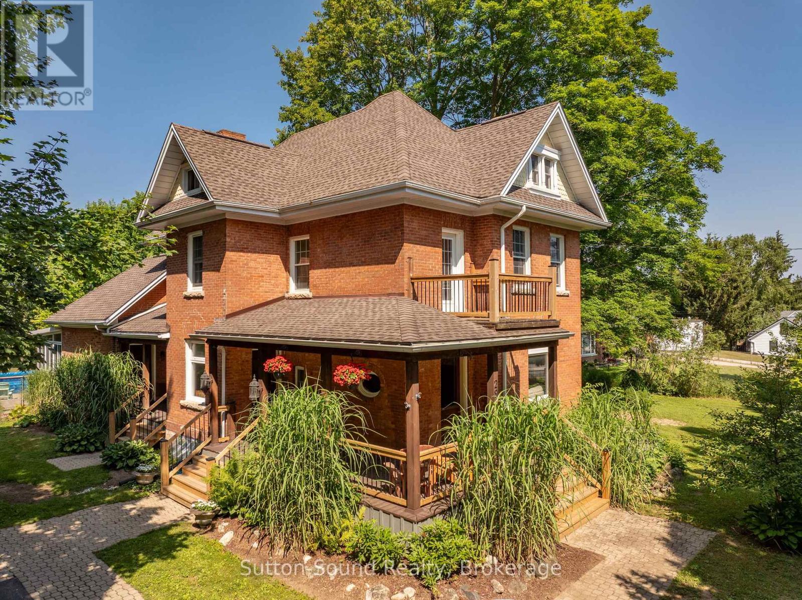 296 Garafraxa Street, Chatsworth, Ontario  N0H 1G0 - Photo 2 - X13592352