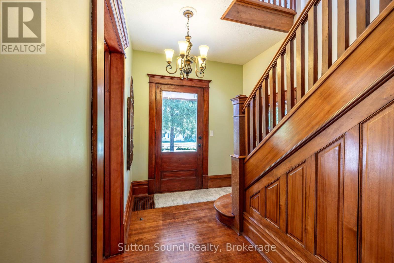 296 Garafraxa Street, Chatsworth, Ontario  N0H 1G0 - Photo 4 - X13592352