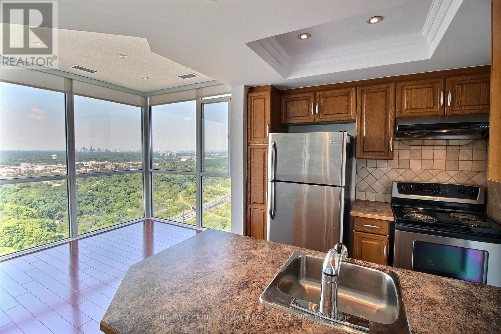3709 - 7 Concorde Place, Toronto, Ontario  M3C 3N4 - Photo 12 - C13592204
