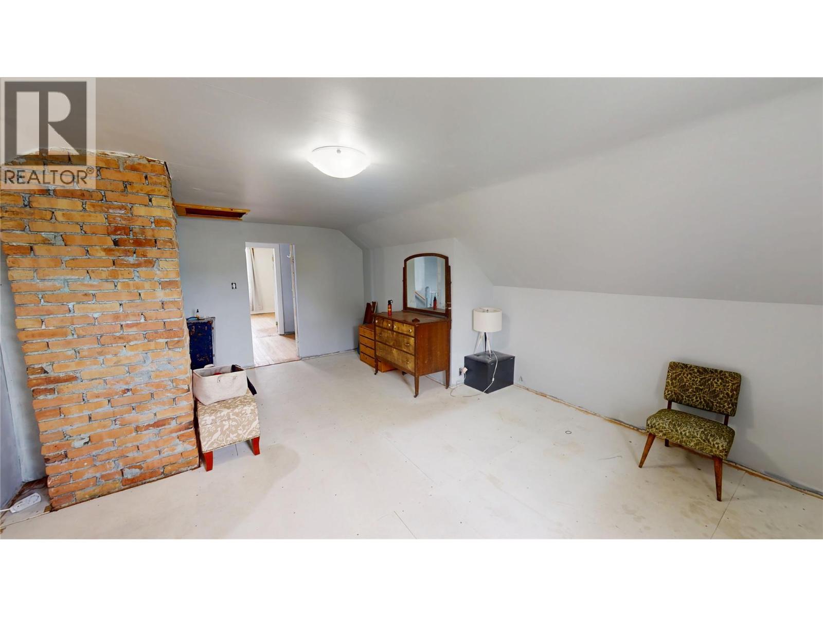 305 4th Avenue S, Cranbrook, British Columbia  V1C 2E6 - Photo 18 - 10395433