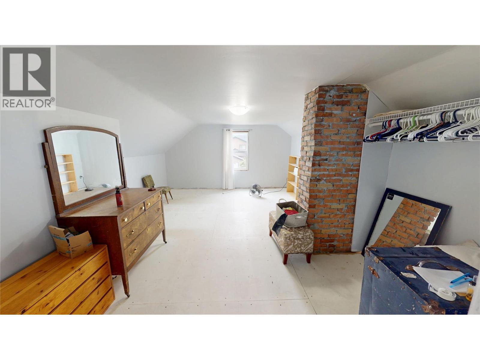 305 4th Avenue S, Cranbrook, British Columbia  V1C 2E6 - Photo 17 - 10395433