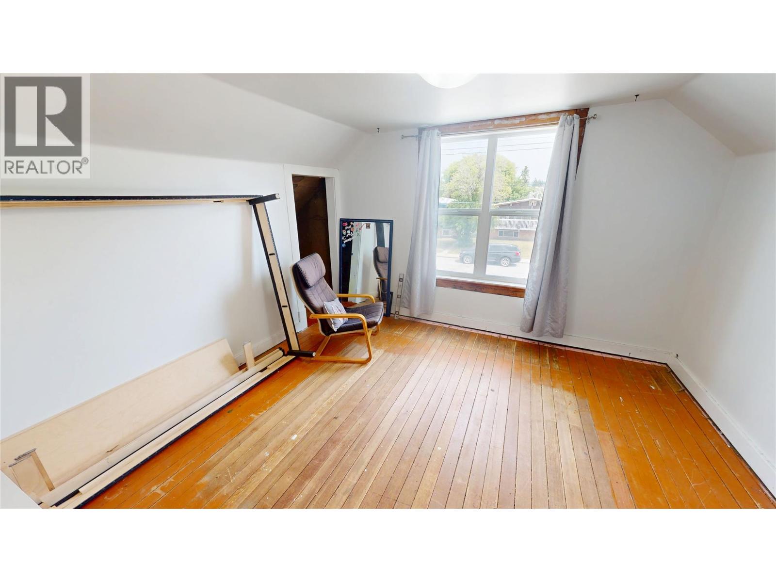 305 4th Avenue S, Cranbrook, British Columbia  V1C 2E6 - Photo 15 - 10395433