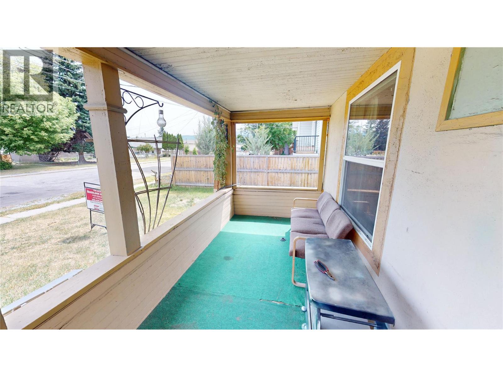 305 4th Avenue S, Cranbrook, British Columbia  V1C 2E6 - Photo 23 - 10395433