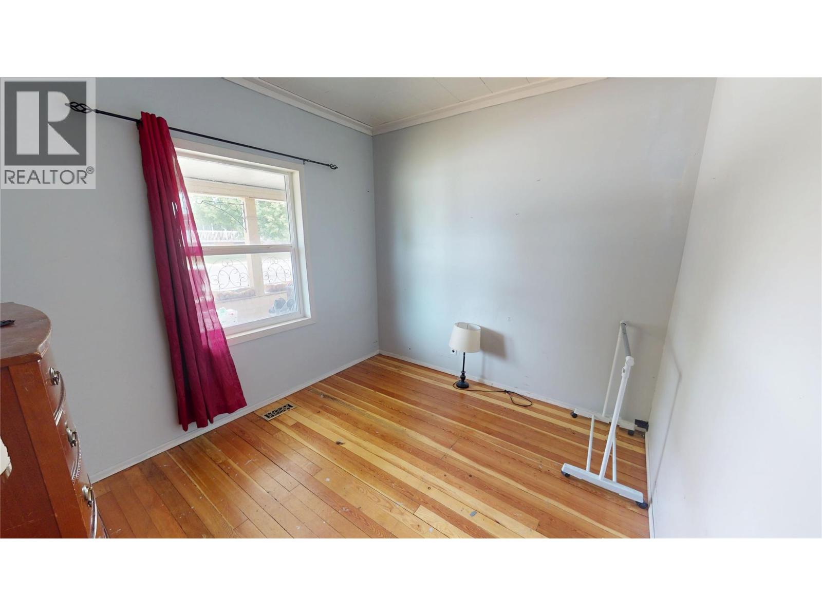 305 4th Avenue S, Cranbrook, British Columbia  V1C 2E6 - Photo 13 - 10395433
