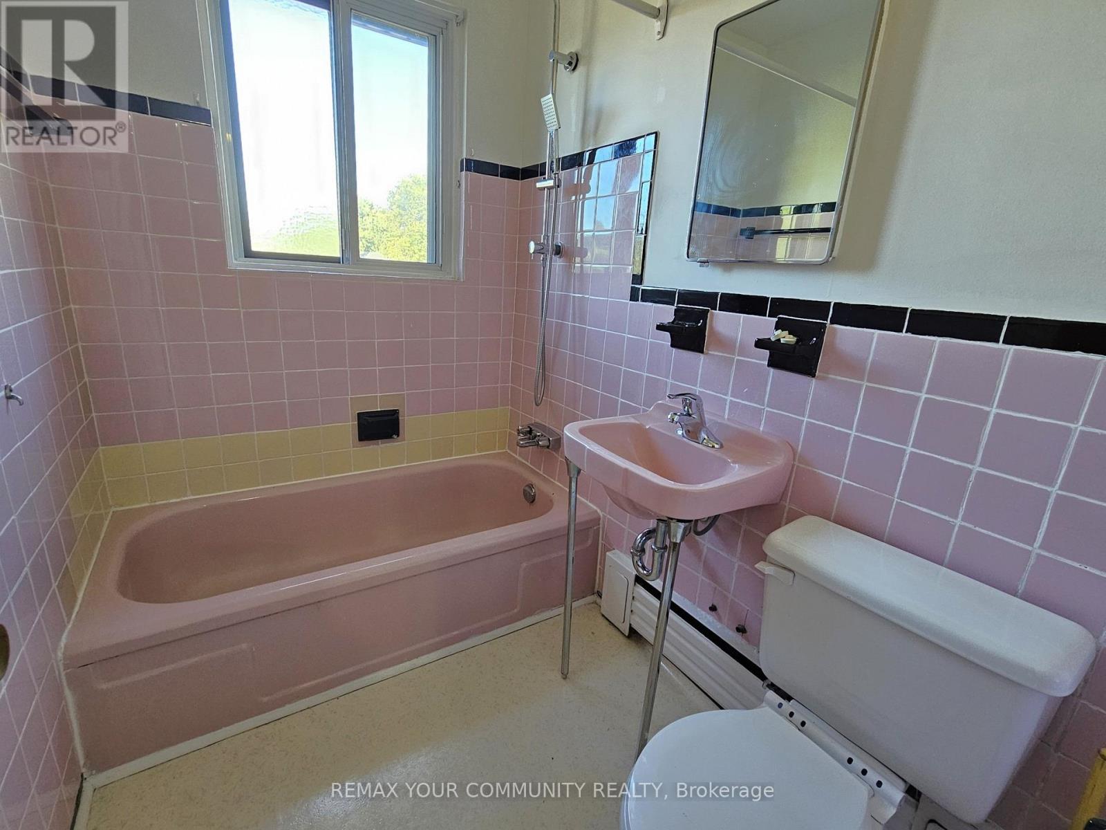 5 - 423 Pharmacy Avenue, Toronto, Ontario  M1L 3G5 - Photo 10 - E13592304