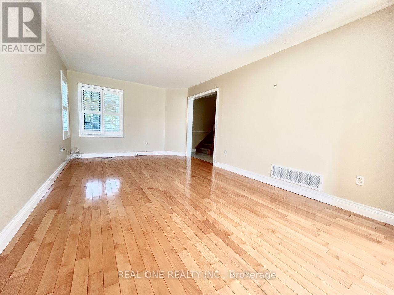 48 Primeau Drive, Aurora, Ontario  L4G 6Z2 - Photo 5 - N13592028