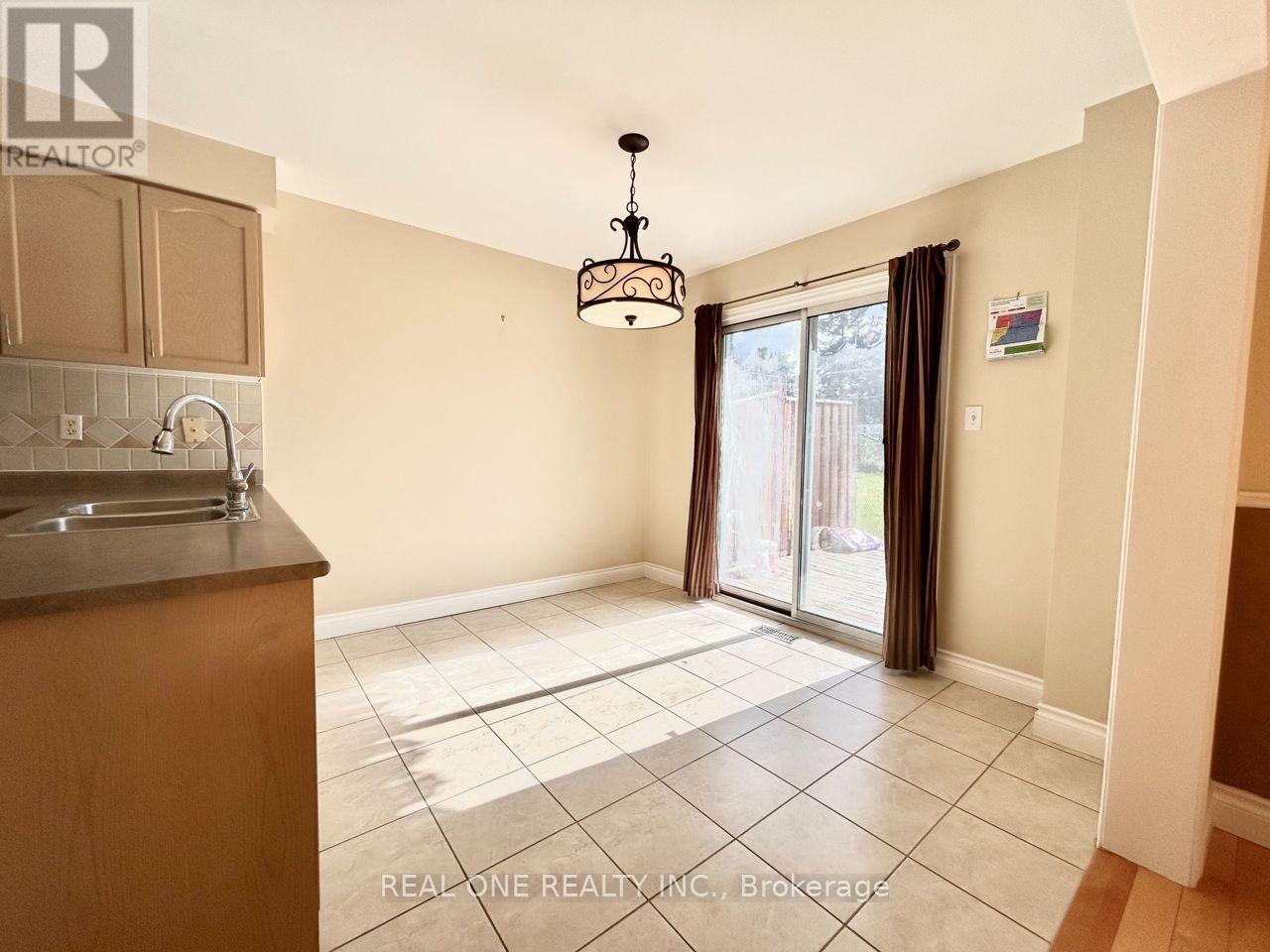48 Primeau Drive, Aurora, Ontario  L4G 6Z2 - Photo 7 - N13592028