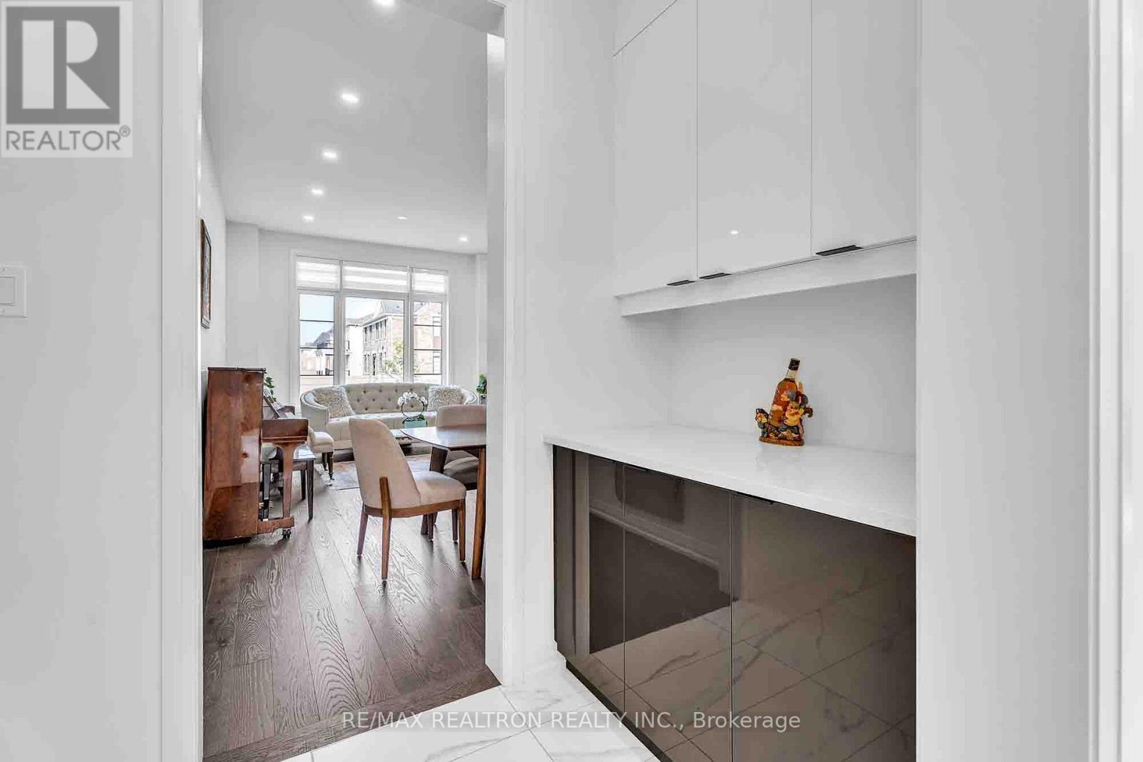 32 Bellflower Crescent, Adjala-Tosorontio, Ontario  L0G 1W0 - Photo 15 - N13592064