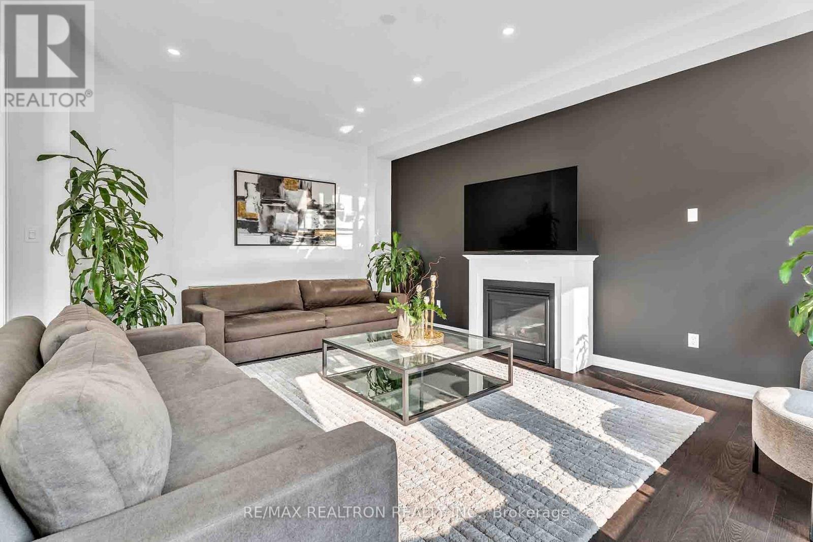 32 Bellflower Crescent, Adjala-Tosorontio, Ontario  L0G 1W0 - Photo 17 - N13592064